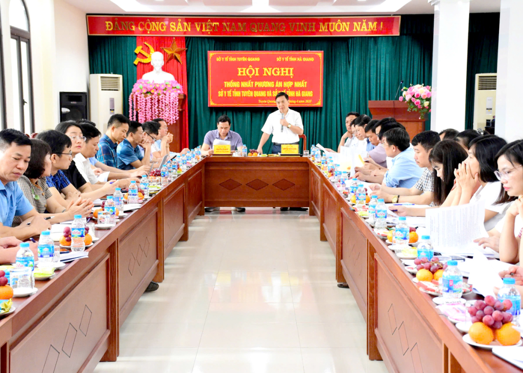 Toàn cảnh hội nghị 