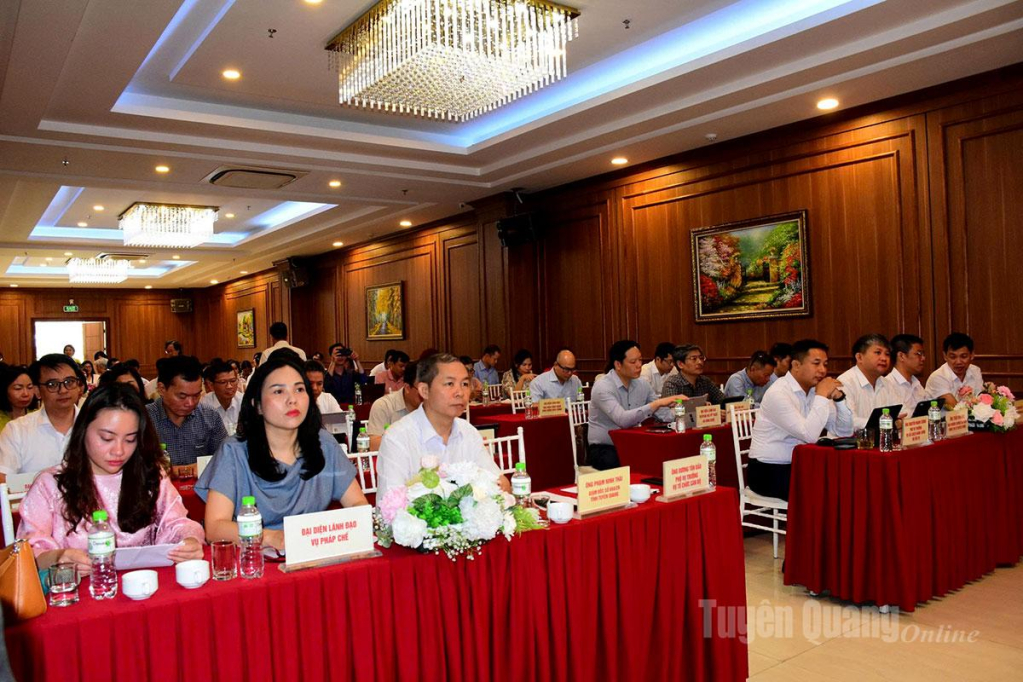 Các đại biểu dự hội nghị tập huấn.