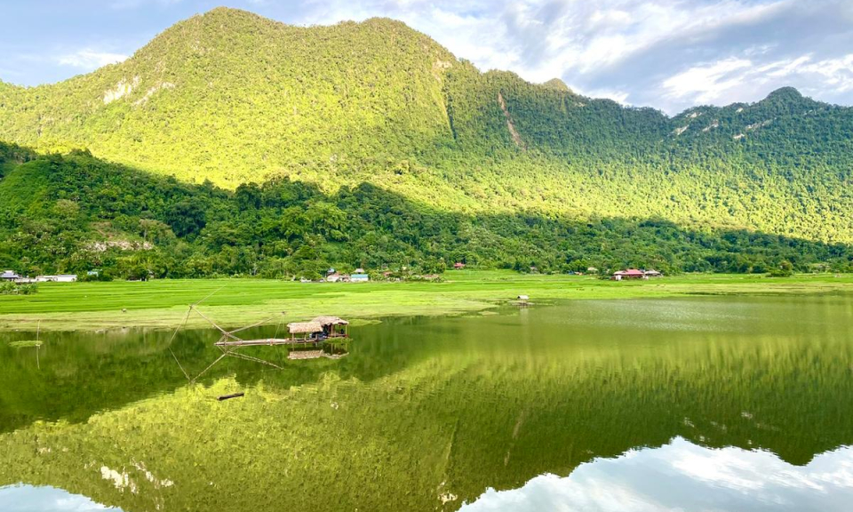 Một tho&aacute;ng hồ Noong, x&atilde; Ph&uacute; Linh