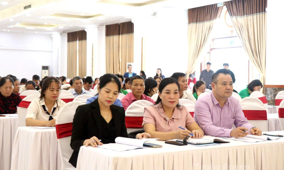 Tập huấn triển khai chuyển đổi số trong x&acirc;y dựng n&ocirc;ng th&ocirc;n mới