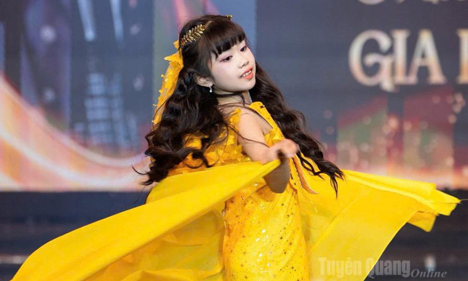 Gia H&acirc;n &ndash; sao nh&iacute; Tuy&ecirc;n Quang