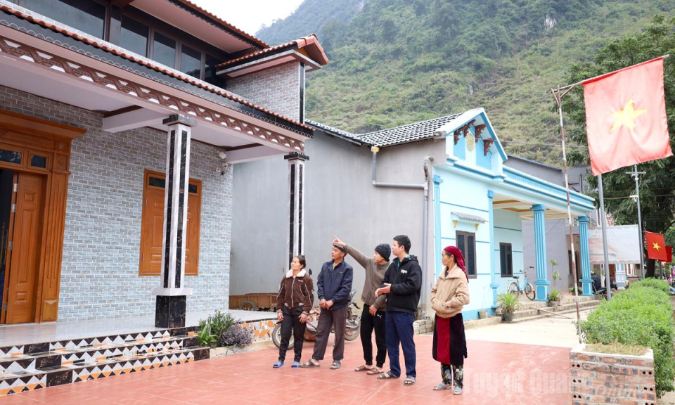 C&aacute;n Tỷ vượt kh&oacute;&nbsp;x&acirc;y dựng n&ocirc;ng th&ocirc;n mới
