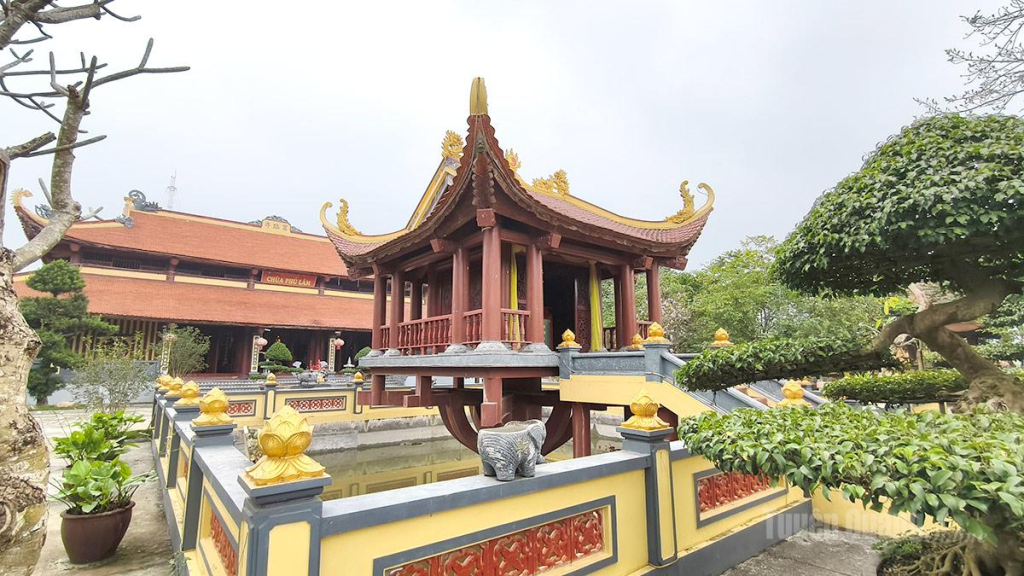 Tuyen Quang is renowned for its sacred temples and pagodas as well as its picturesque scenery. (In the photo: Phu Lam Pagoda, My Lam Ward, Tuyen Quang Province).