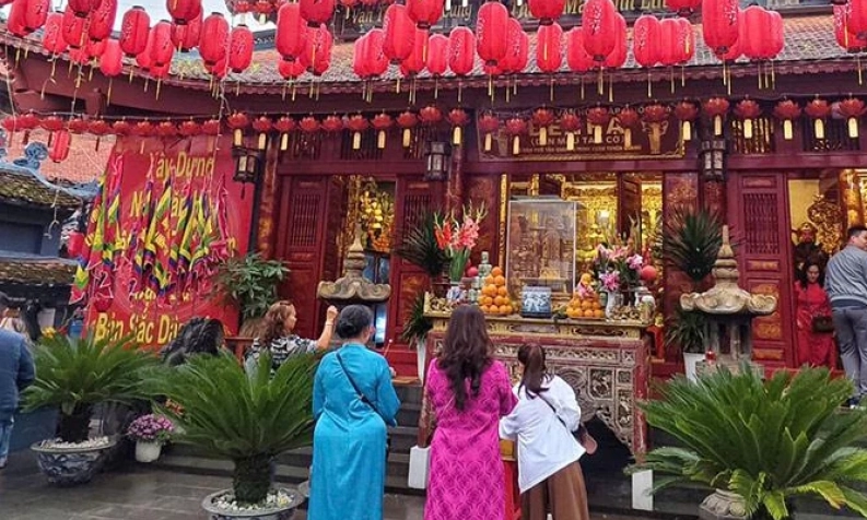 Spiritual tourism draws visitors in early Spring