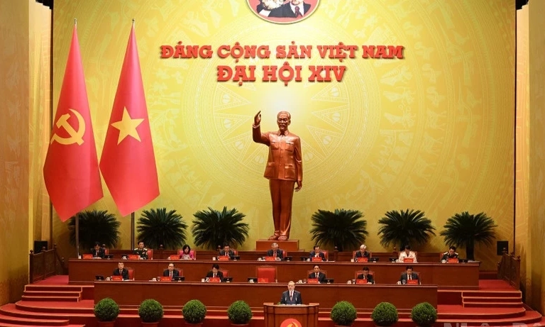 B&aacute;o c&aacute;o ch&iacute;nh trị của Ban Chấp h&agrave;nh Trung ương Đảng kh&oacute;a XIII tại Đại hội đại biểu to&agrave;n quốc lần thứ XIV của Đảng