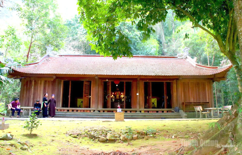 Chùa cổ Phúc Lâm Tự tại thôn Nà Tông, xã Thượng Lâm.