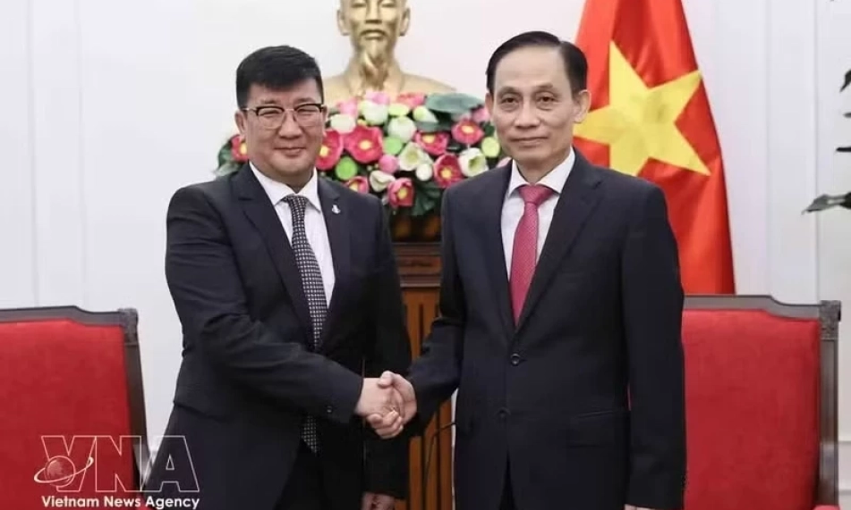 Foreign Minister hosts outgoing Mongolian Ambassador