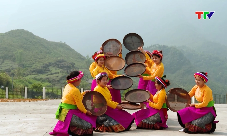 Vui ng&agrave;y hội