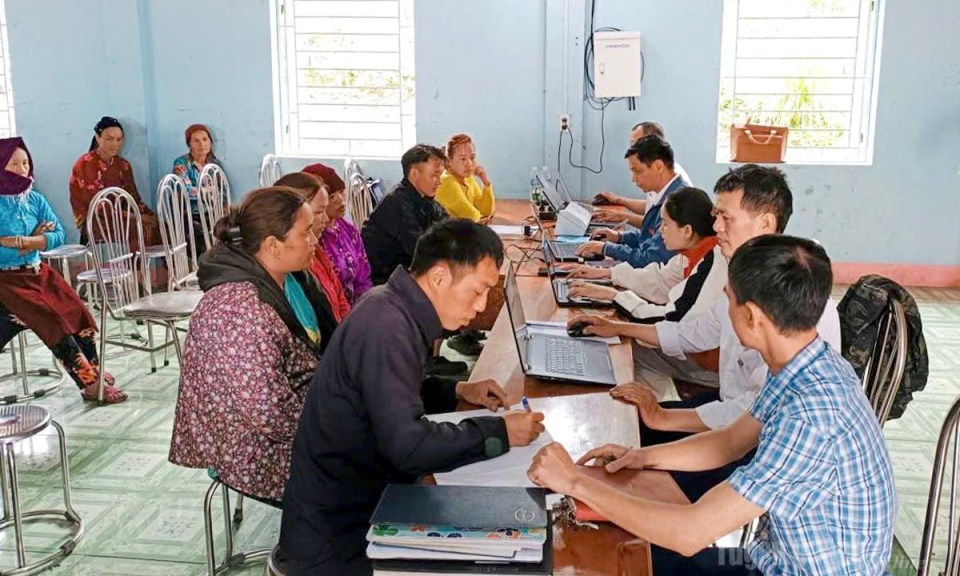 L&ugrave;ng T&aacute;m tổ chức &ldquo;Ng&agrave;y kh&ocirc;ng hẹn&rdquo; phục vụ người d&acirc;n tại th&ocirc;n L&ugrave;ng Hẩu