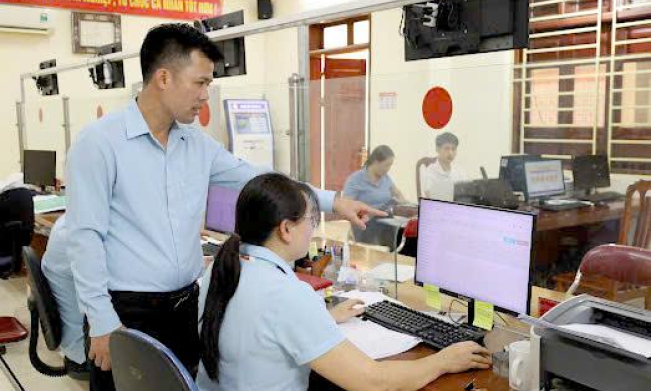 L&acirc;m B&igrave;nh lấy người d&acirc;n l&agrave;m trung t&acirc;m phục vụ