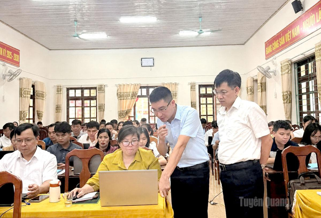 Sở Khoa học và Công nghệ tập huấn, chuyển giao các giải pháp kỹ thuật công nghệ và chuyển đổi số, công nghệ số năm 2026 cho cán bộ, công chức xã Tân An, Yên Nguyên, Hòa An.