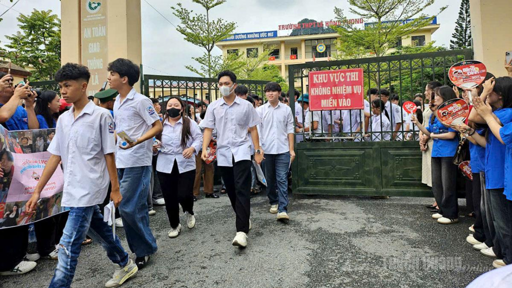 Các thí sinh tham dự kỳ thi Tốt nghiệp THPT năm 2025.
