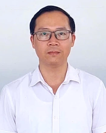 Ông Nguyễn Tiến Long, Trưởng phòng Dịch vụ phát triển xe du lịch Kia-Mazda,  Đại lý Nhật Tân Tuyên Quang