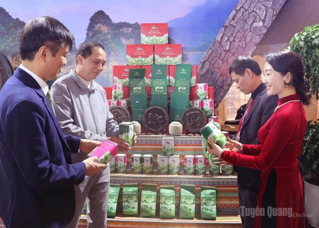 OCOP products of the province are showcased at trade fairs nationwide.