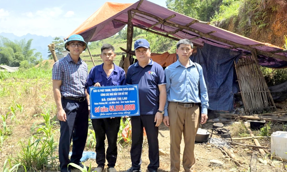 Chung tay x&acirc;y nh&agrave; mới cho b&agrave; Ch&aacute;ng Thị Lau