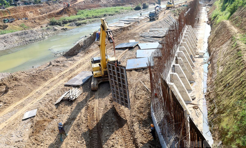 Chạy đua tiến độ c&ocirc;ng tr&igrave;nh k&egrave; s&ocirc;ng Miện hơn 181 tỷ đồng