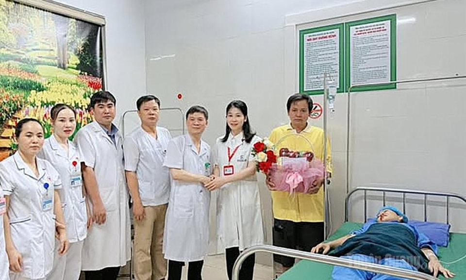 Bệnh viện ĐKKV Bắc Quang truyền h&oacute;a chất điều trị ung thư th&agrave;nh c&ocirc;ng