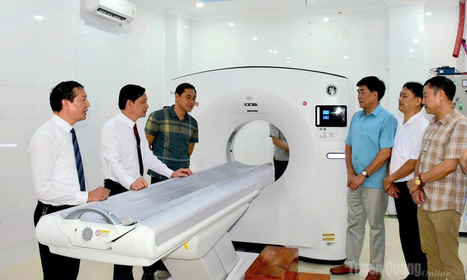 Khai trương hệ thống chụp cắt lớp vi t&iacute;nh 64 l&aacute;t cắt