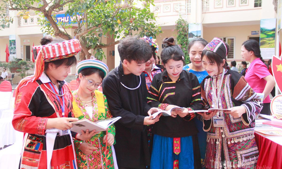 B&agrave;i cuối: Khơi sức mạnh nội sinh - Giữ ph&aacute;o đ&agrave;i bi&ecirc;n ải