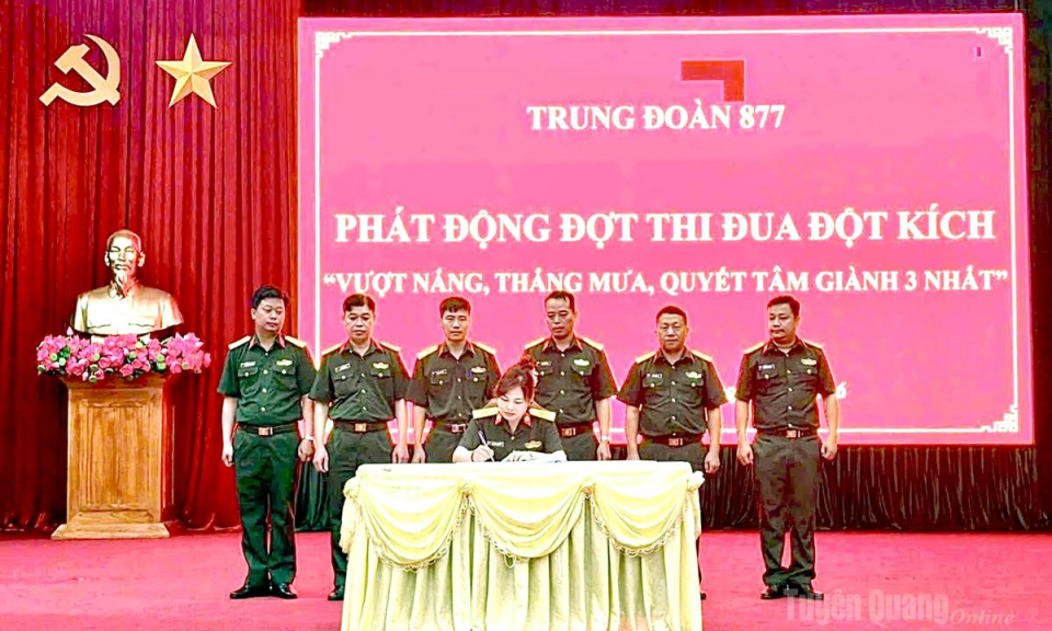 Trung đo&agrave;n 877 ph&aacute;t động đợt thi đua cao điểm &ldquo;Vượt nắng, thắng mưa, quyết t&acirc;m gi&agrave;nh 3 nhất&rdquo;