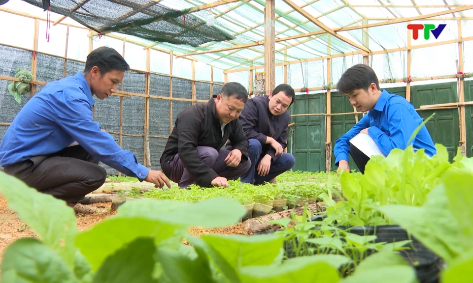 Tư duy quản trị mới &ndash; Tất cả v&igrave; Nh&acirc;n d&acirc;n