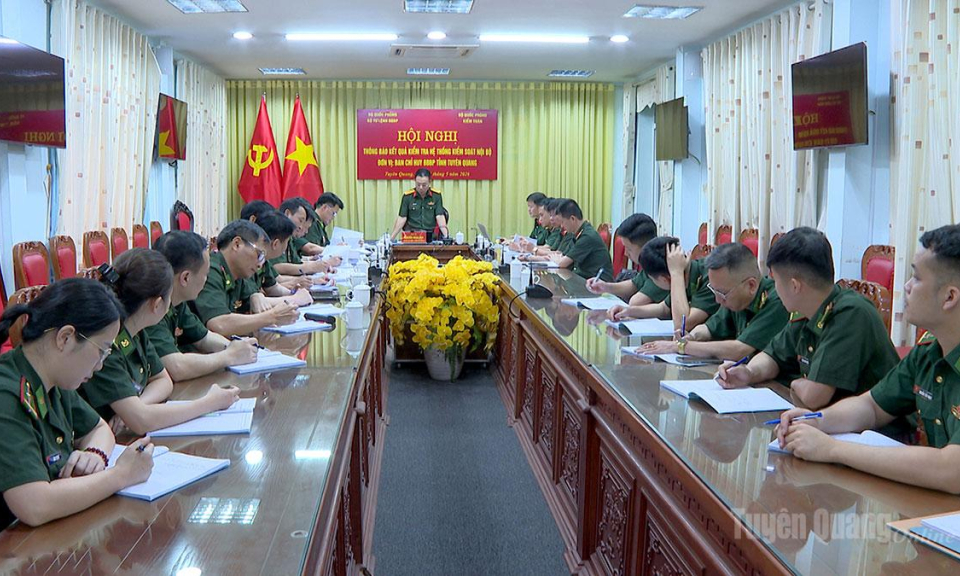 Đo&agrave;n Kiểm to&aacute;n Bộ Quốc ph&ograve;ng l&agrave;m việc tại Ban Chỉ huy Bộ đội Bi&ecirc;n ph&ograve;ng tỉnh