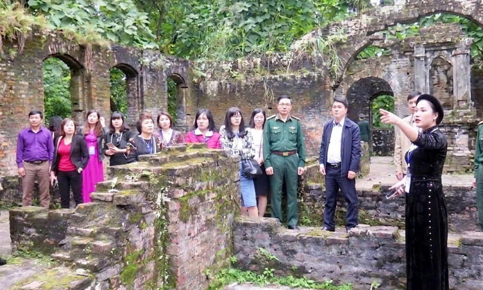 Bản h&ugrave;ng ca giữa n&uacute;i rừng Việt Bắc