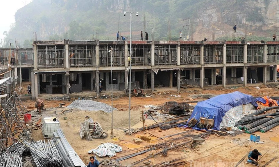 Accelerating border school construction