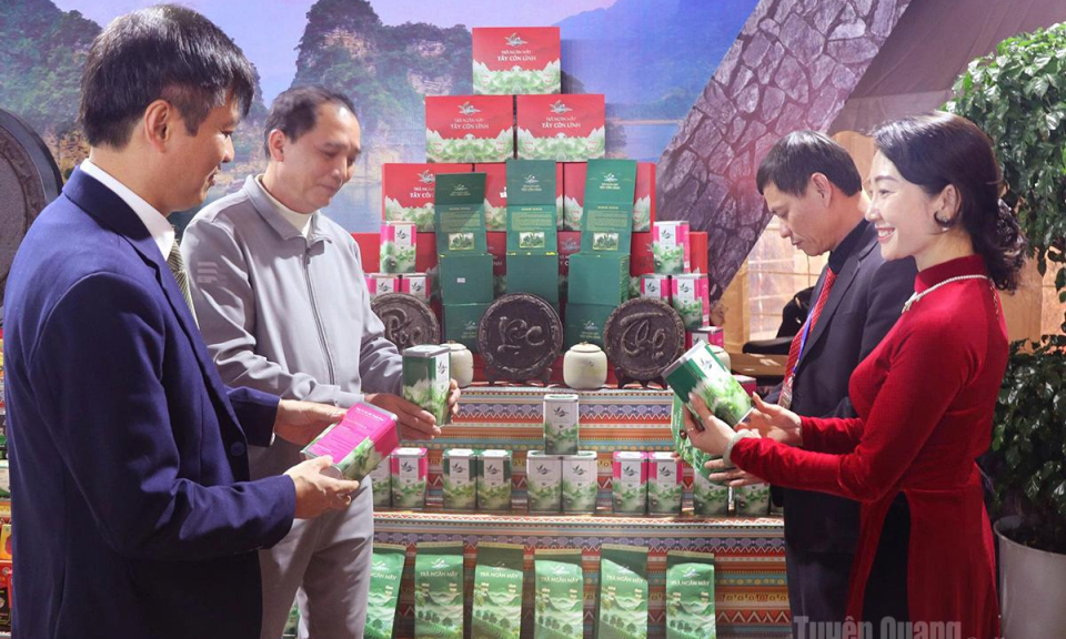 N&acirc;ng gi&aacute; trị n&ocirc;ng sản