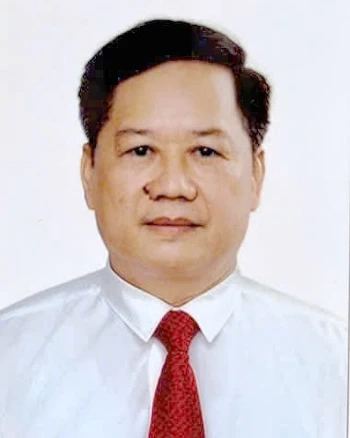 Đồng chí La Đăng Tái, Phó Giám đốc Sở Y tế