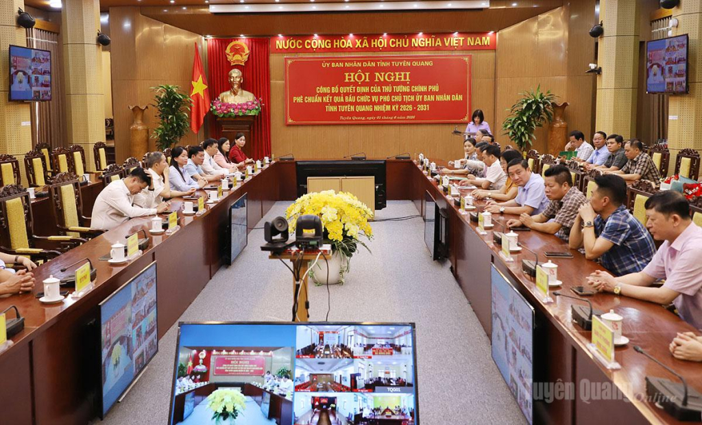 Các đại biểu dự tại điểm cầu tỉnh.
