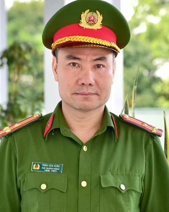 Thượng tá Trần Văn Hùng, Phó trưởng Phòng Cảnh sát Quản lý hành chính về trật tự xã hội, Công an tỉnh