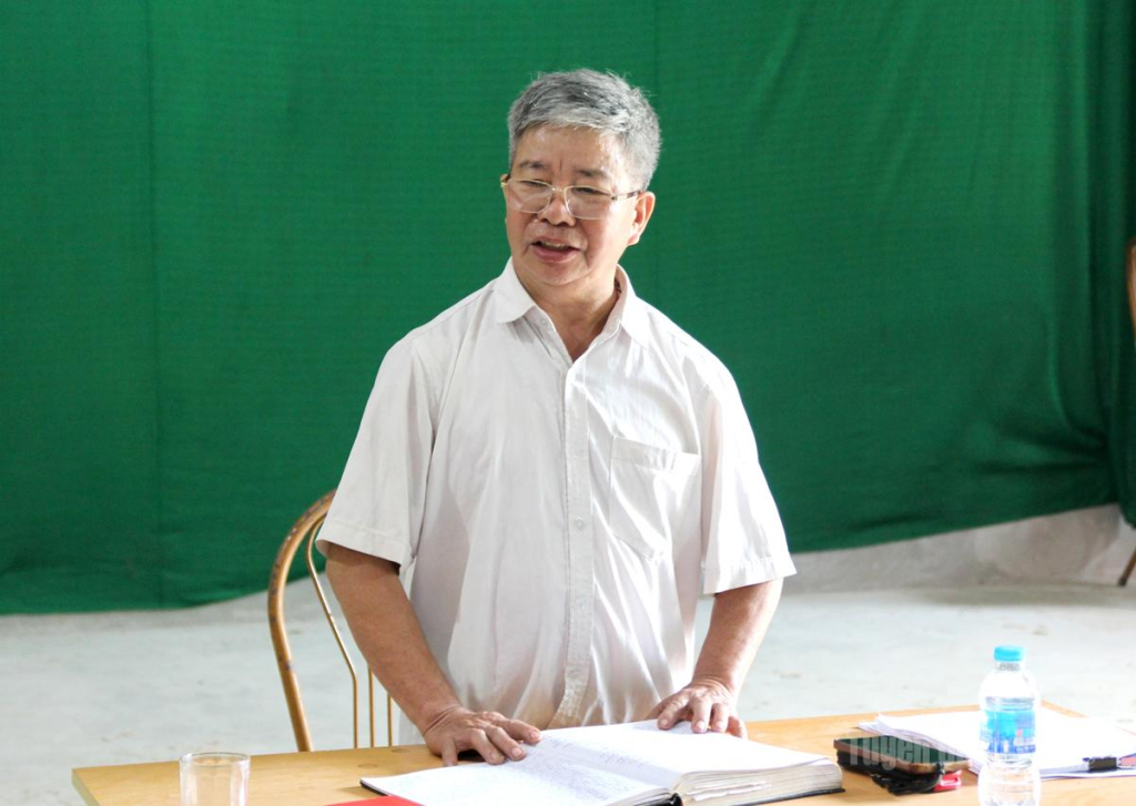 Bí thư Chi bộ Lý Văn May.