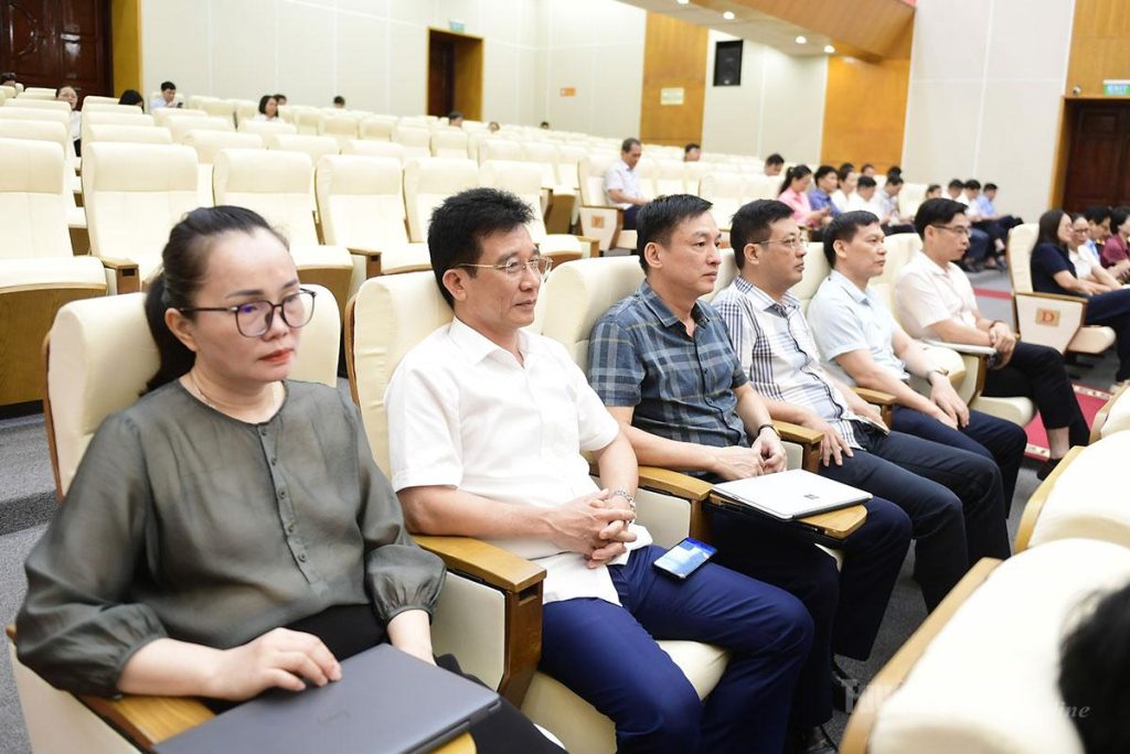 Đại biểu dự hội nghị.