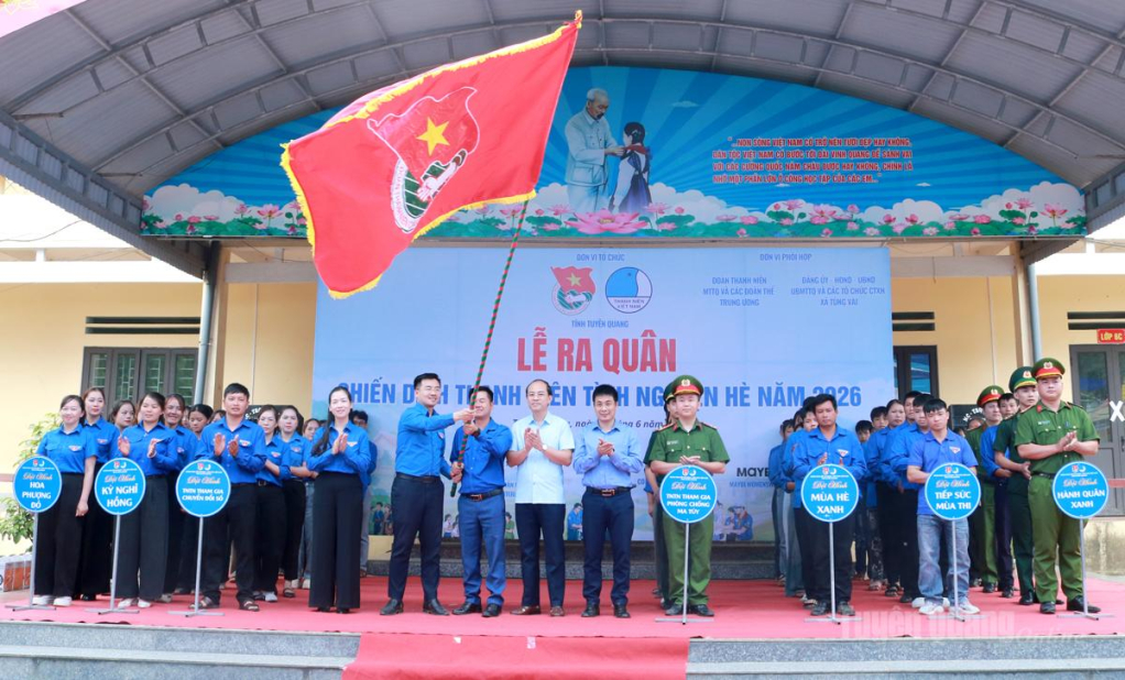 Nghi thức ra quân Chiến dịch Thanh niên tình nguyện hè năm 2026.