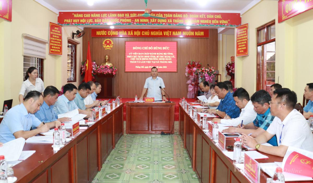Phó Chủ tịch UBND tỉnh Đỗ Hùng Đức phát biểu kết luận buổi làm việc với xã Thắng Mố.