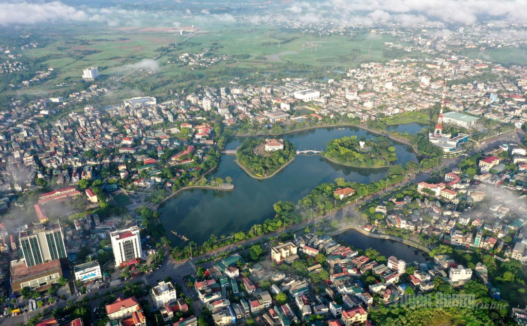 Thời tiết khu vực tỉnh Tuyên Quang trong 2 ngày 11-12/6 phổ biến có nhiều mây, đêm và sáng có mưa vài nơi, trưa chiều giảm mây, trời nắng.