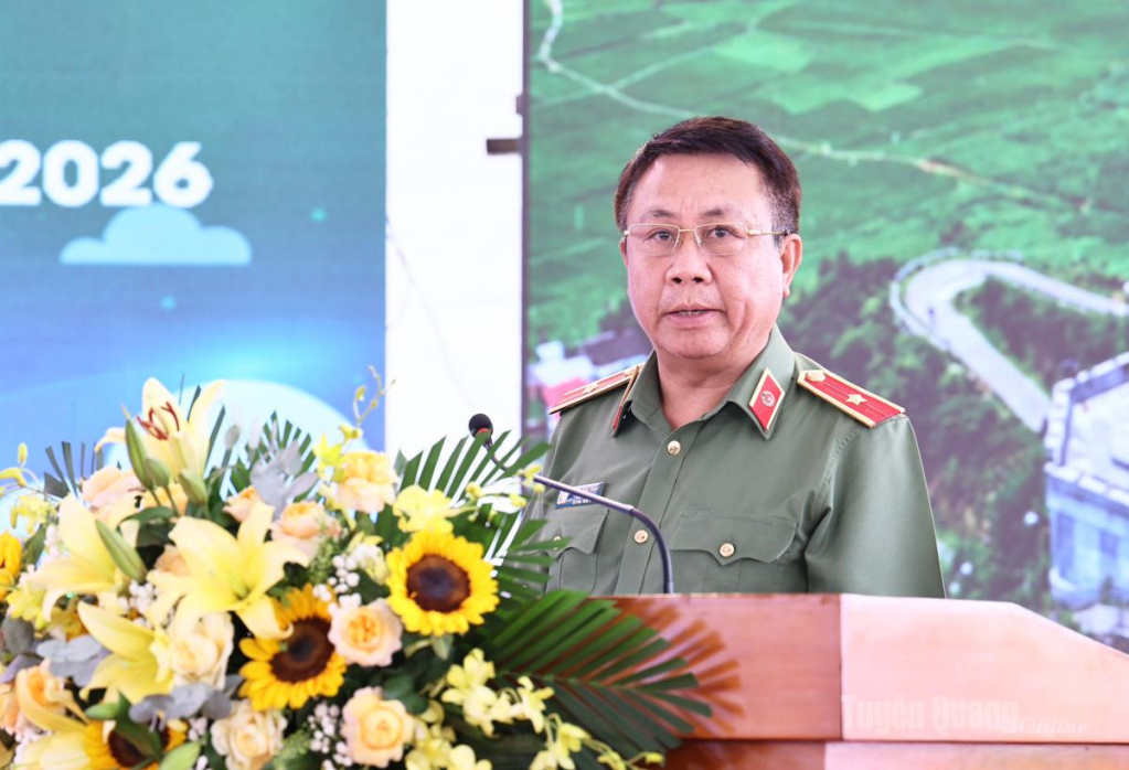 Thiếu tướng Nguyễn Đức Thuận, Giám đốc Công an tỉnh phát biểu hưởng ứng Lễ phát động Tháng hành động vì môi trường năm 2026.