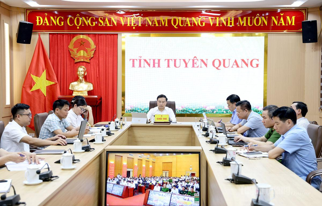 Các đại biểu dự tại điểm cầu tỉnh Tuyên Quang.