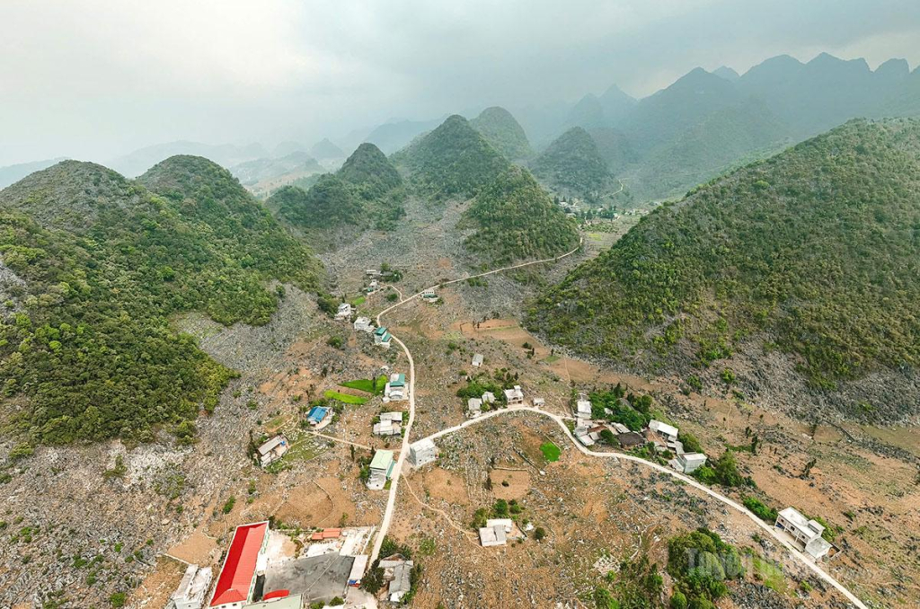 Một góc xã Thắng Mố.