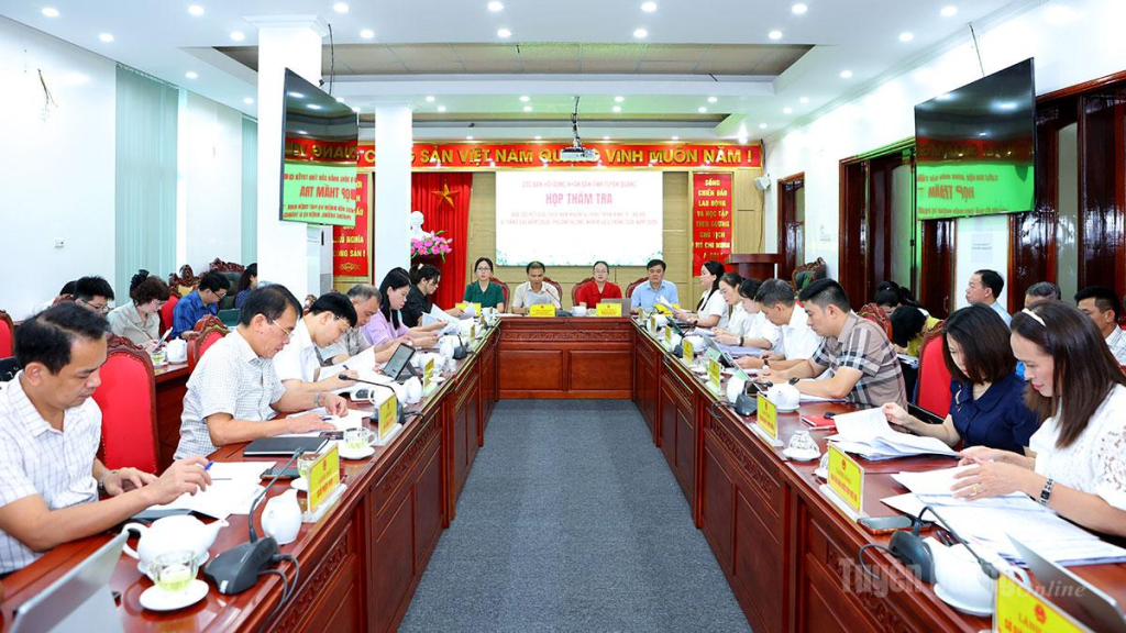 Phiên họp thẩm tra dự thảo các nghị quyết của các Ban HĐND tỉnh.