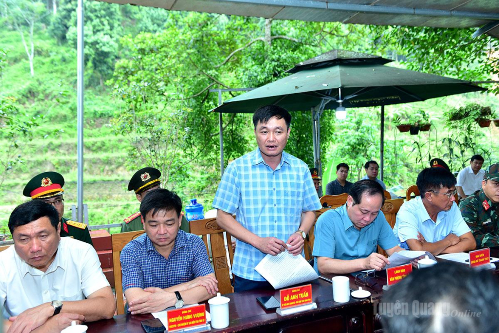 Phó Chủ tịch UBND tỉnh Đỗ Anh Tuấn phát biểu tại buổi làm việc.