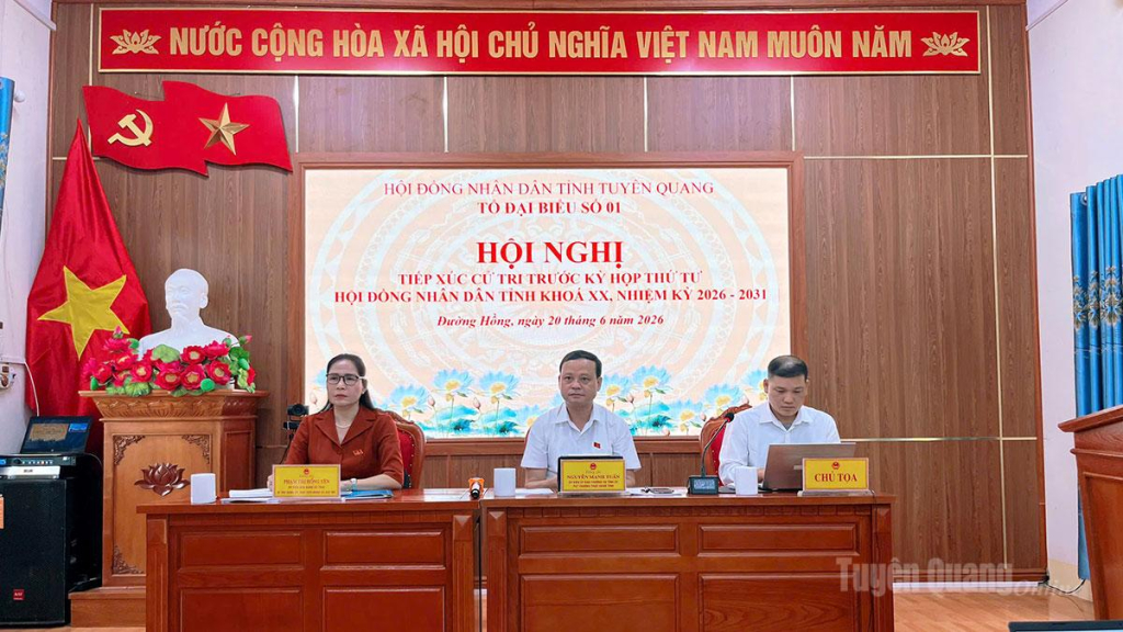 Tổ đại biểu số 01 HĐND tiếp xúc cử tri xã Đường Hồng.