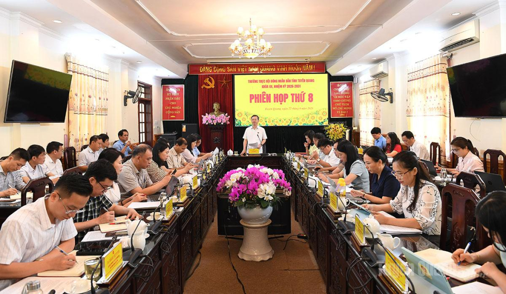 Phiên họp thứ 8 của Thường trực HĐND tỉnh.