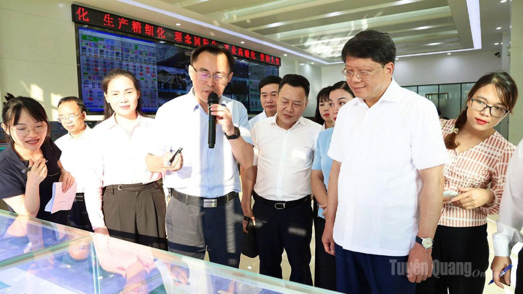 Đoàn công tác của Uỷ ban MTTQ Việt Nam tỉnh thăm và làm việc tại thành phố Bách Sách, tỉnh Quảng Tây (Trung Quốc).