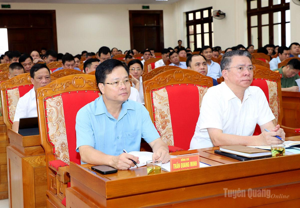 Lãnh đạo các Ban Đảng Tỉnh ủy dự hội nghị.
