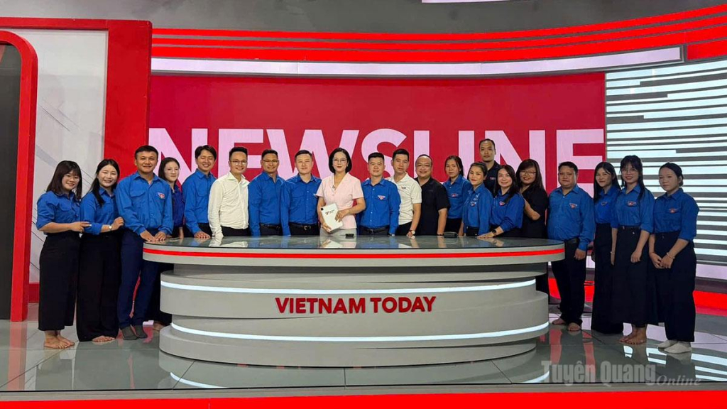 Đoàn đại biểu thanh niên Tuyên Quang  giao lưu, trao đổi kinh nghiệm với Đoàn Thanh niên Đài Truyền hình Việt Nam.