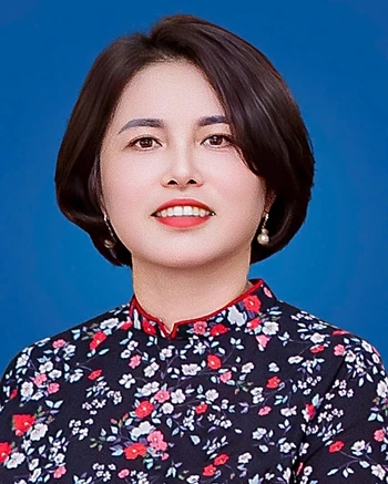 Đồng chí Nguyễn Thị Hoài, Chủ tịch UBND xã Mậu Duệ