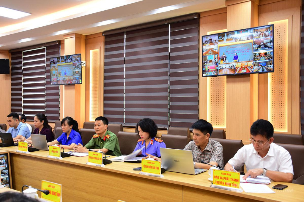 Các đại biểu dự tại điểm cầu tỉnh Tuyên Quang.