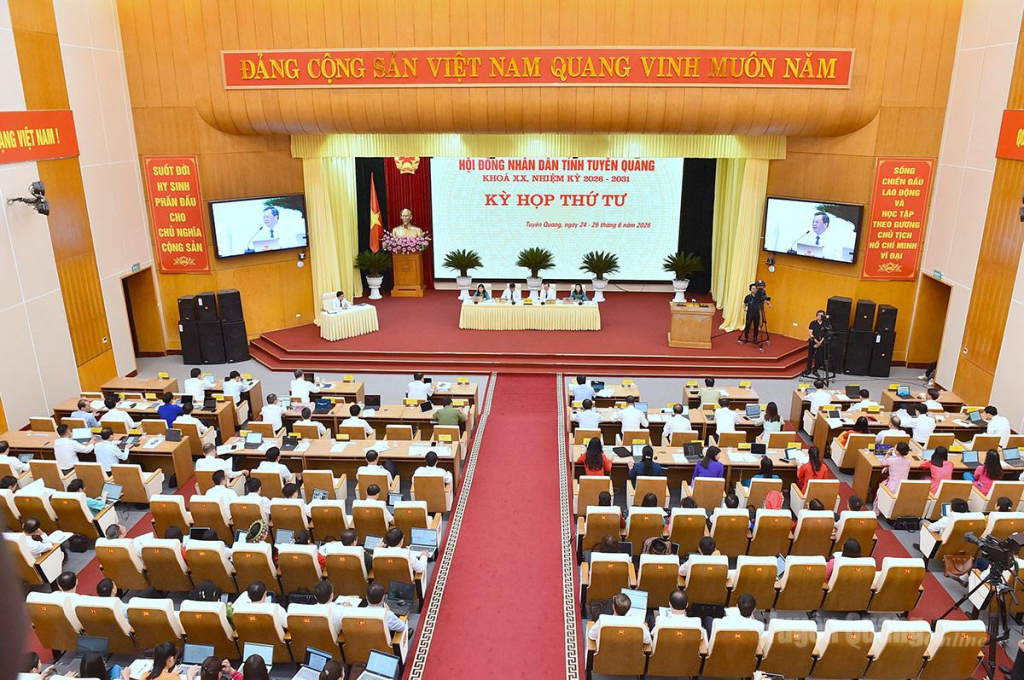 Quang cảnh kỳ họp.